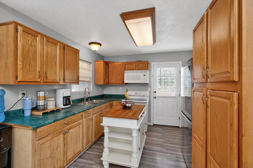 104 Berkley Lane Frankfort KY 40601