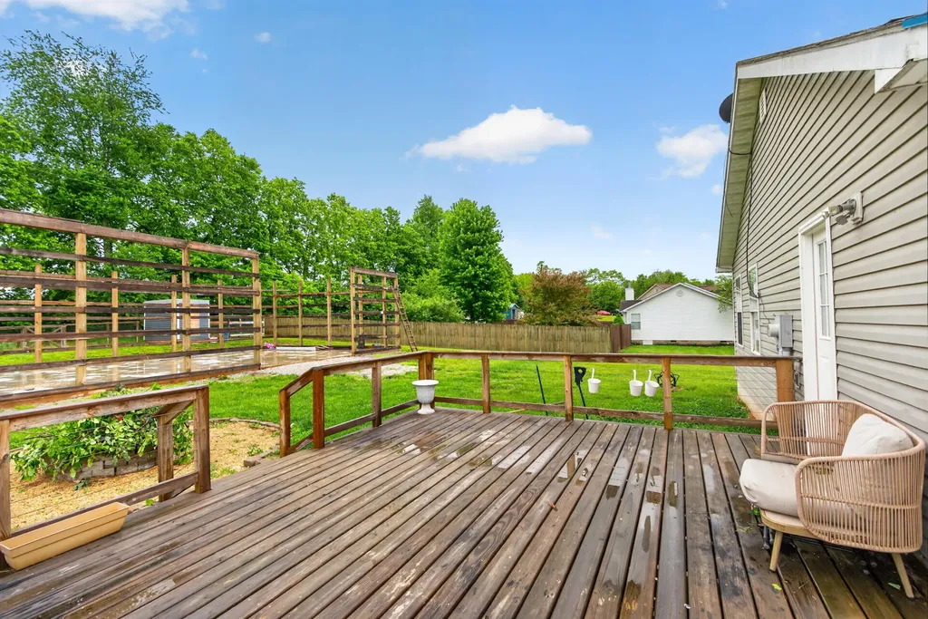 104 Berkley Lane Frankfort KY 40601