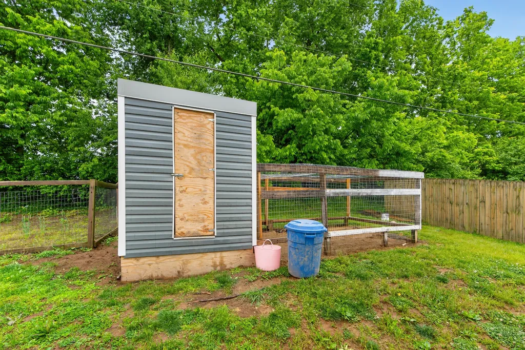 104 Berkley Lane Frankfort KY 40601