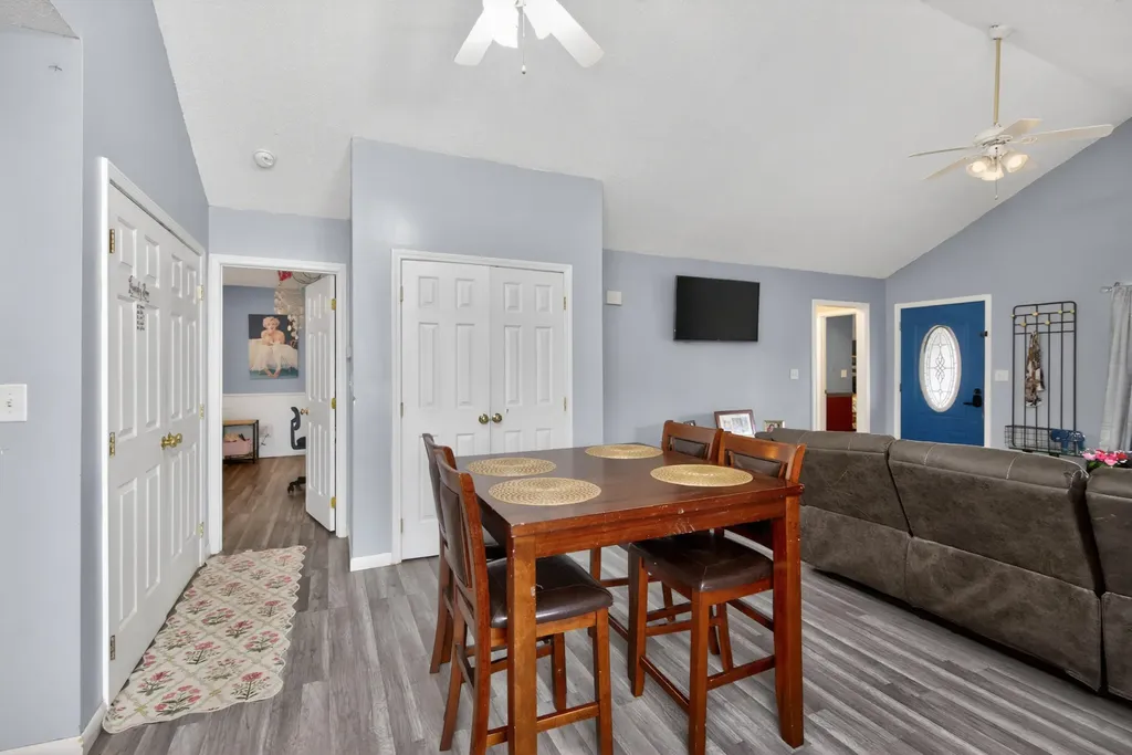 104 Berkley Lane Frankfort KY 40601