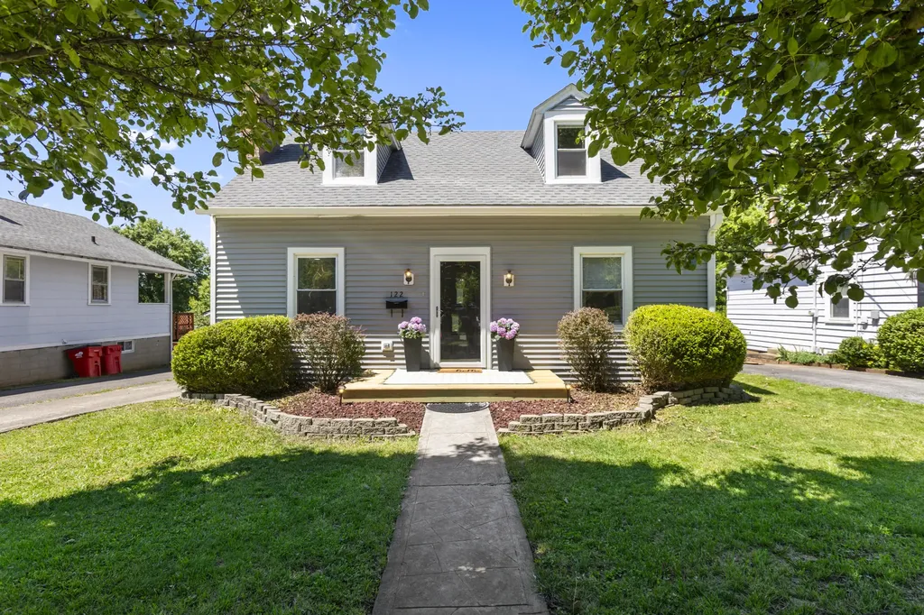 122 Reynolds Avenue Cynthiana KY 41031