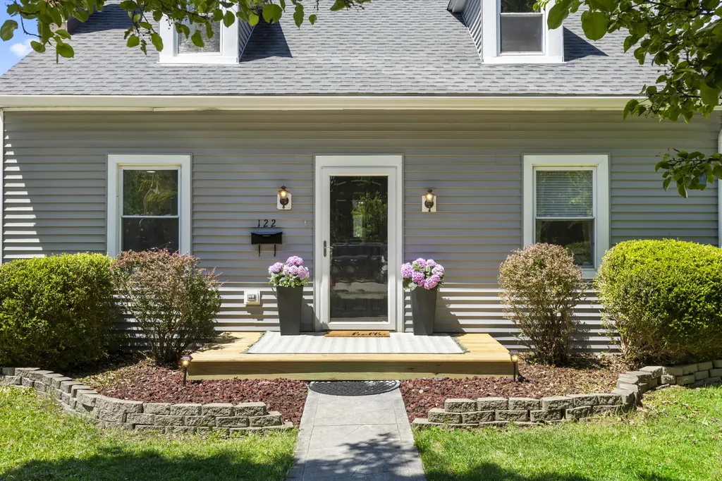 122 Reynolds Avenue Cynthiana KY 41031