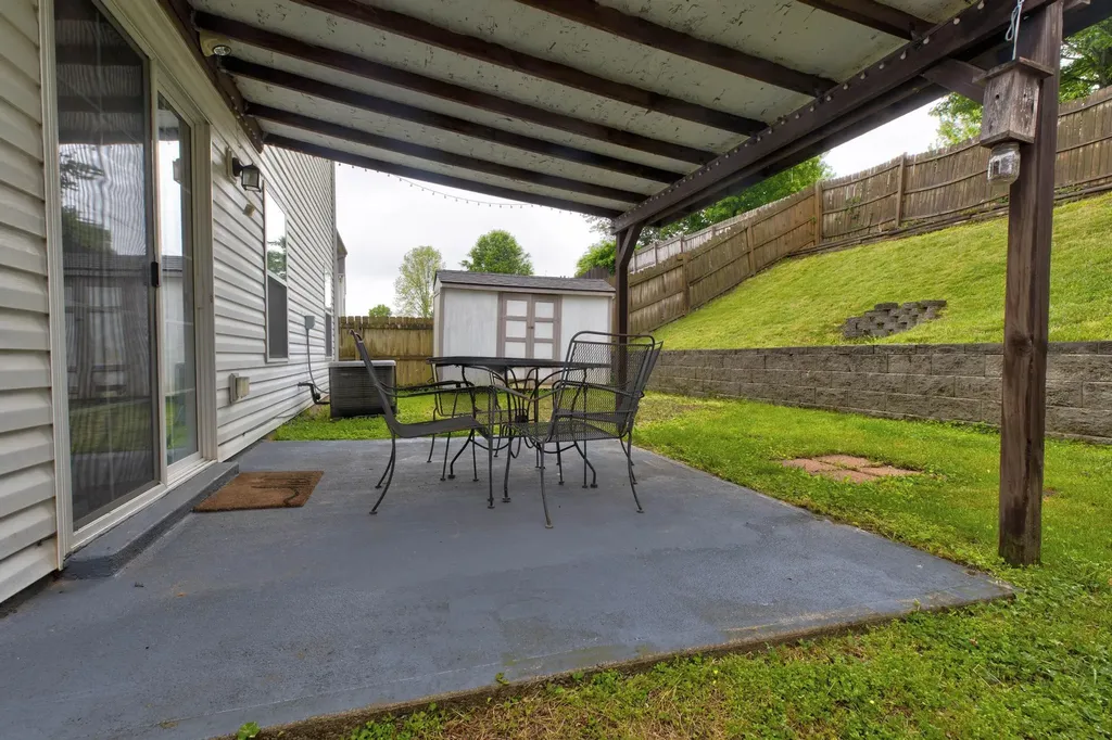126 River Run Court Georgetown KY 40324