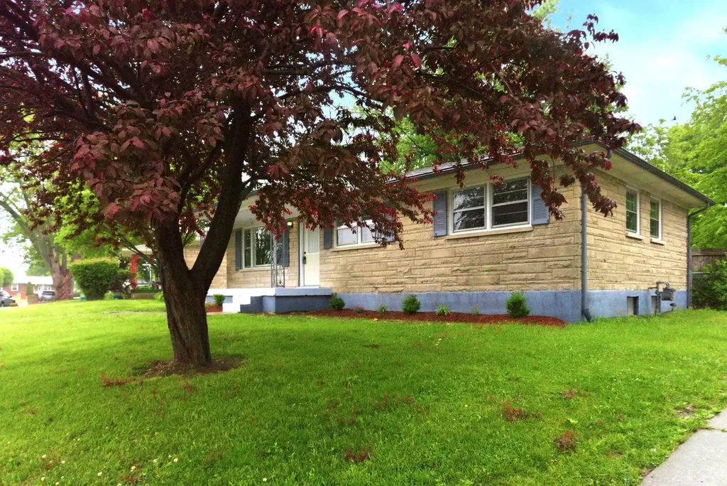 813 Foxcroft Court Lexington KY 40505