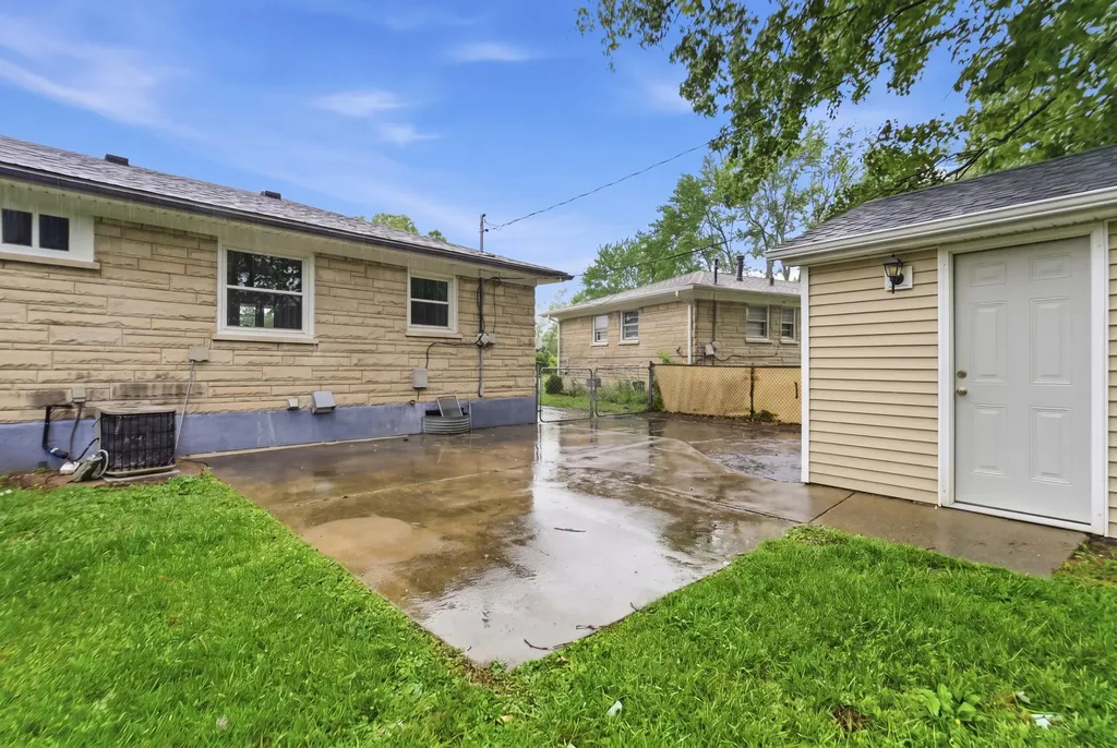813 Foxcroft Court Lexington KY 40505