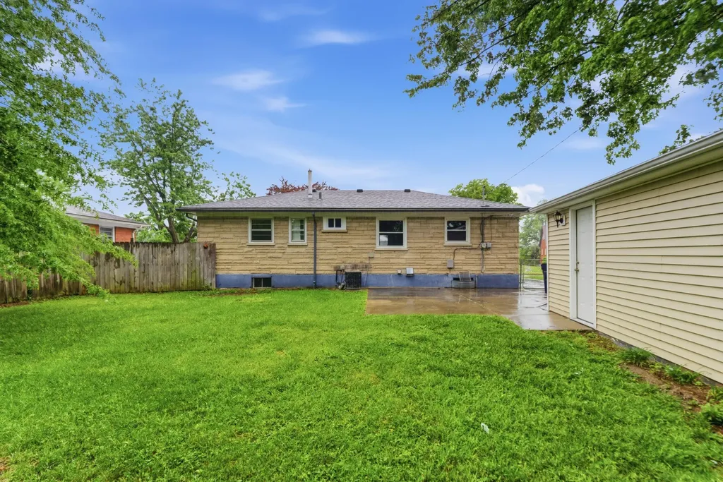 813 Foxcroft Court Lexington KY 40505
