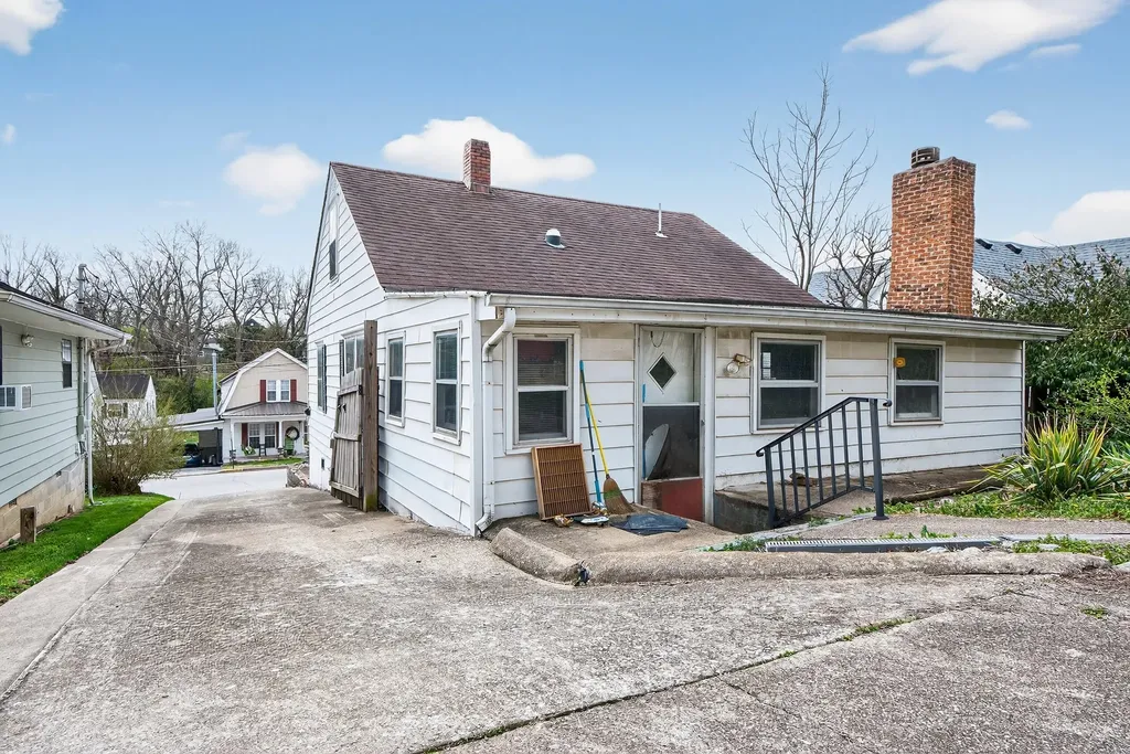 125 E Walnut Street Richmond KY 40475