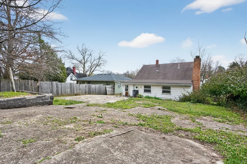 125 E Walnut Street Richmond KY 40475