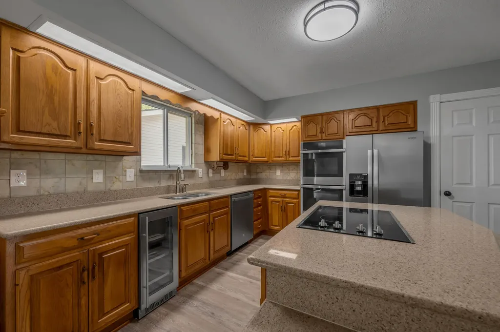 6356 Van Meter Road Winchester KY 40391