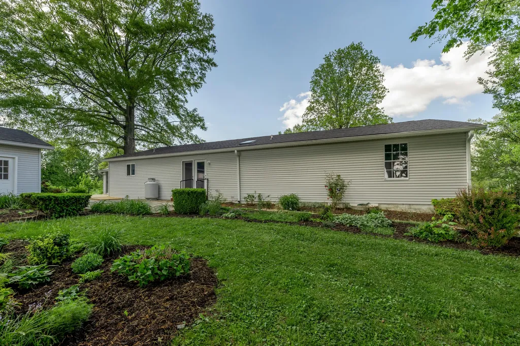6356 Van Meter Road Winchester KY 40391