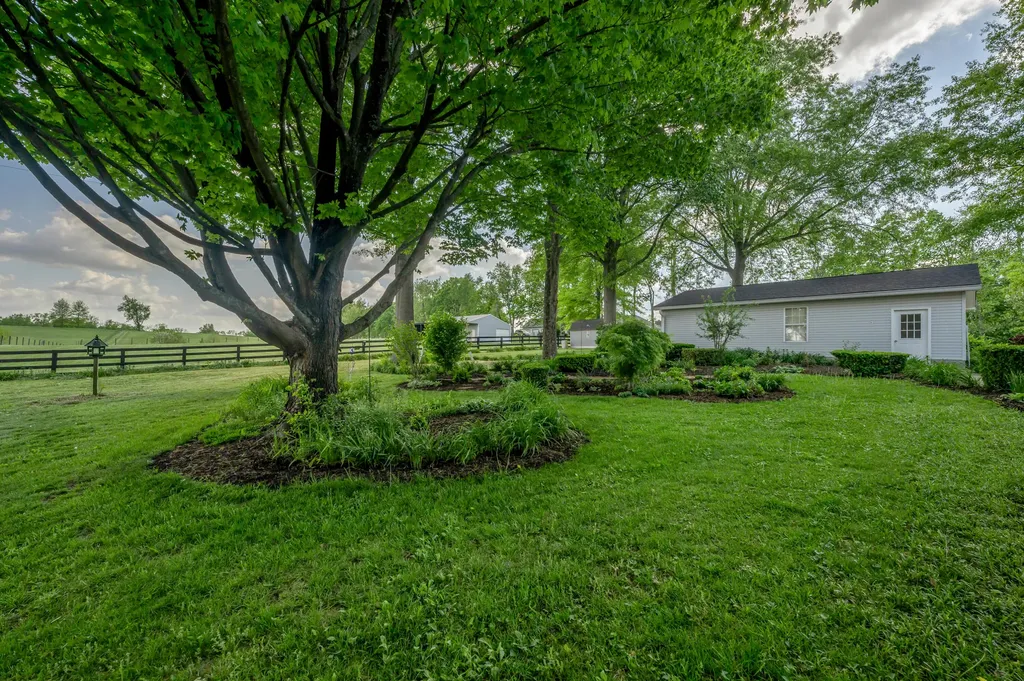 6356 Van Meter Road Winchester KY 40391