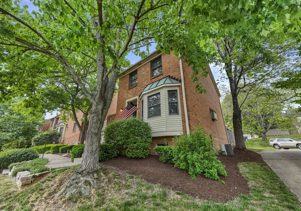 1132 Turkey Foot Road Lexington KY 40502