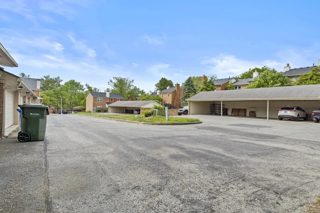 1132 Turkey Foot Road Lexington KY 40502