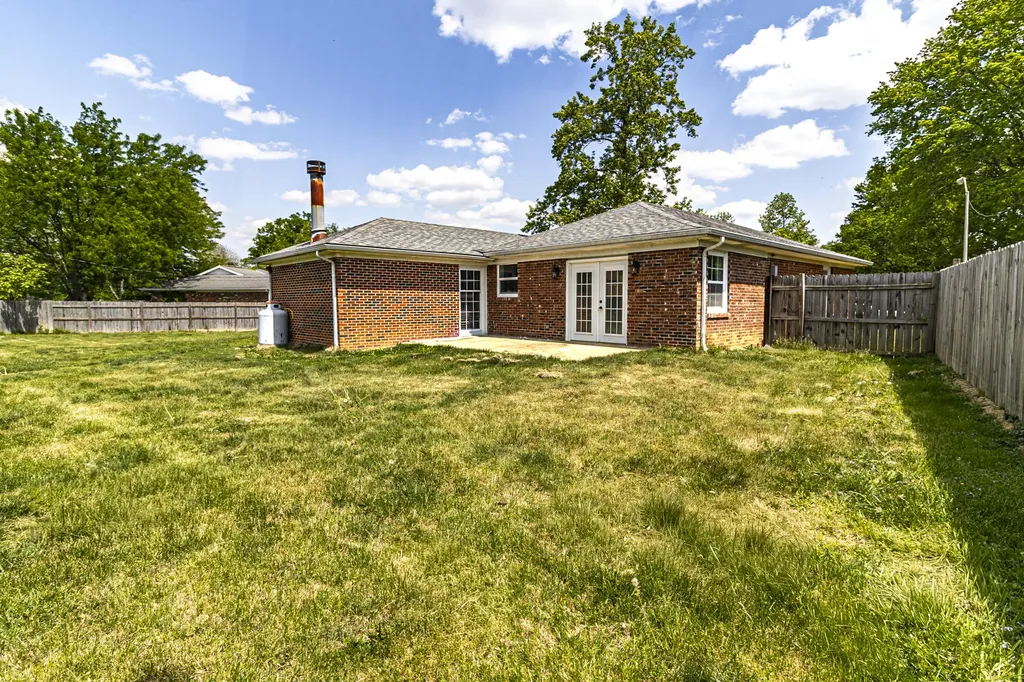 312 Parkwood Place Frankfort KY 40601