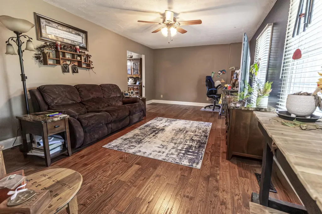 312 Parkwood Place Frankfort KY 40601