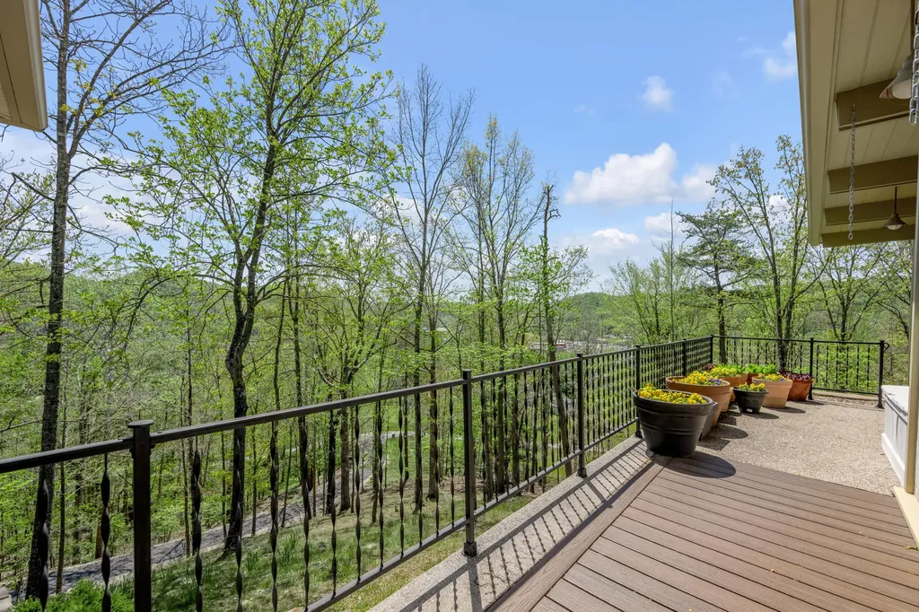 150 Pine Hill Drive Morehead KY 40351