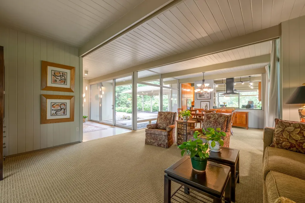 150 Pine Hill Drive Morehead KY 40351