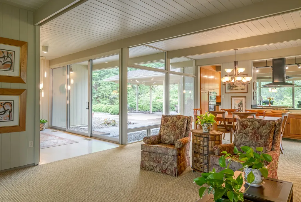 150 Pine Hill Drive Morehead KY 40351