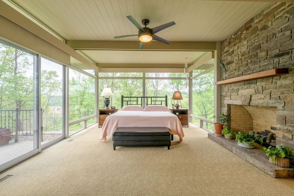 150 Pine Hill Drive Morehead KY 40351