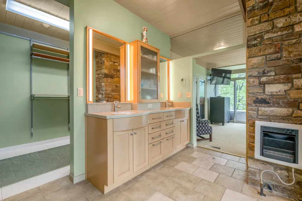 150 Pine Hill Drive Morehead KY 40351