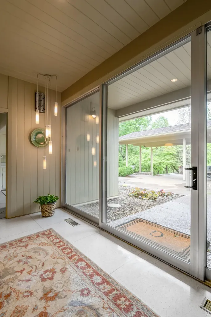 150 Pine Hill Drive Morehead KY 40351