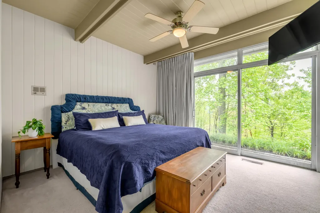 150 Pine Hill Drive Morehead KY 40351