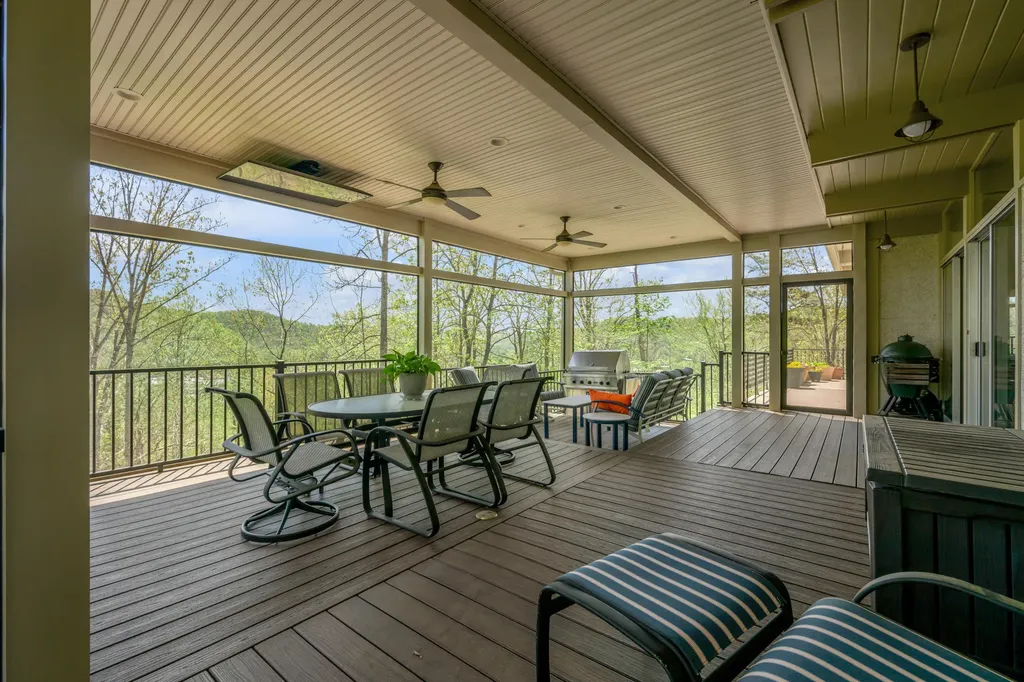 150 Pine Hill Drive Morehead KY 40351