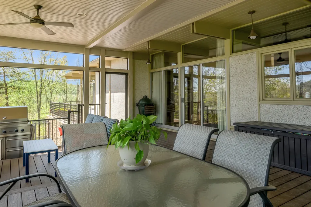 150 Pine Hill Drive Morehead KY 40351