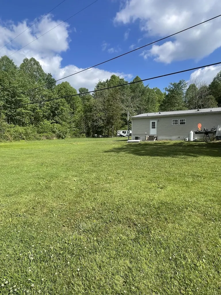 161 Hyde Park Lane Corbin KY 40701