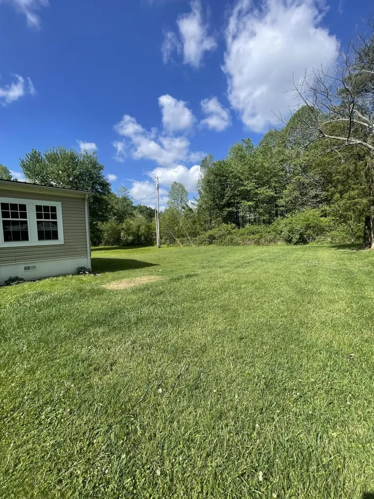 161 Hyde Park Lane Corbin KY 40701
