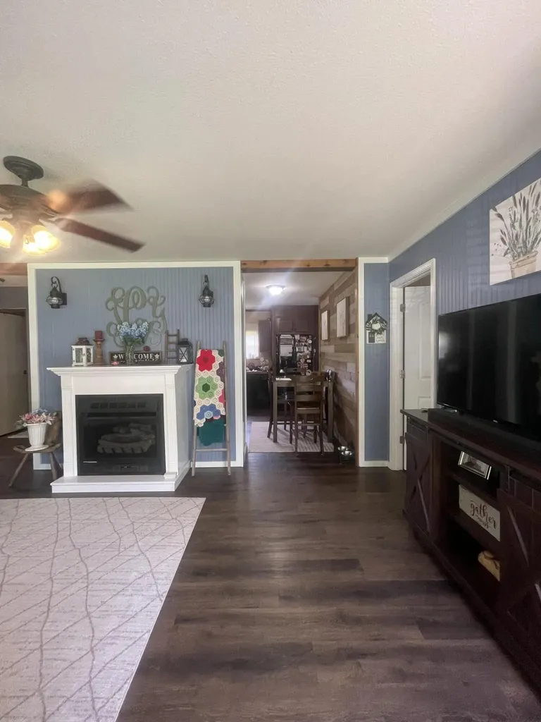 161 Hyde Park Lane Corbin KY 40701