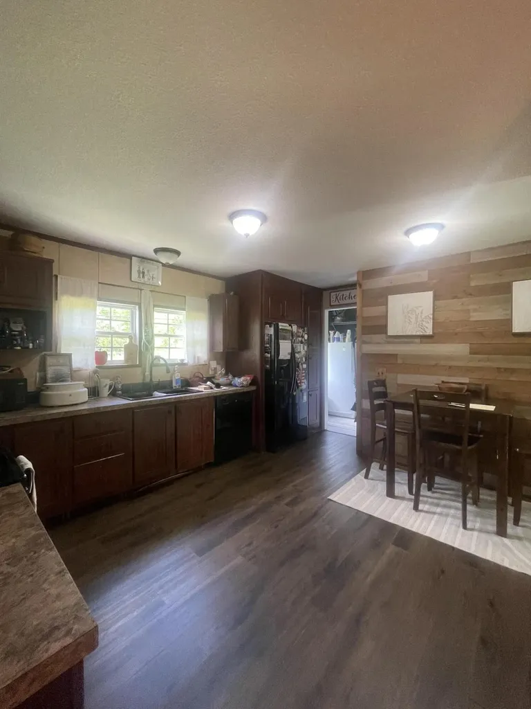 161 Hyde Park Lane Corbin KY 40701