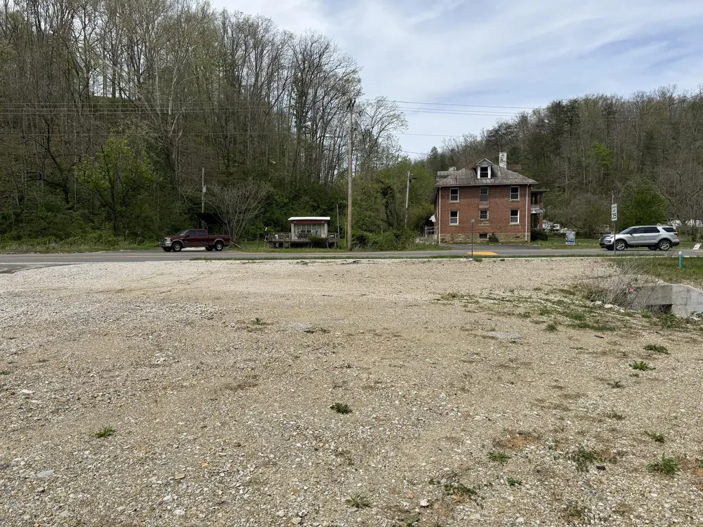 325 Main Street Frenchburg KY 40322