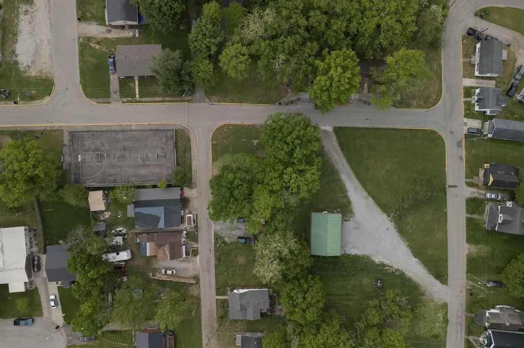 230 Mackie Street Mt Sterling KY 40353