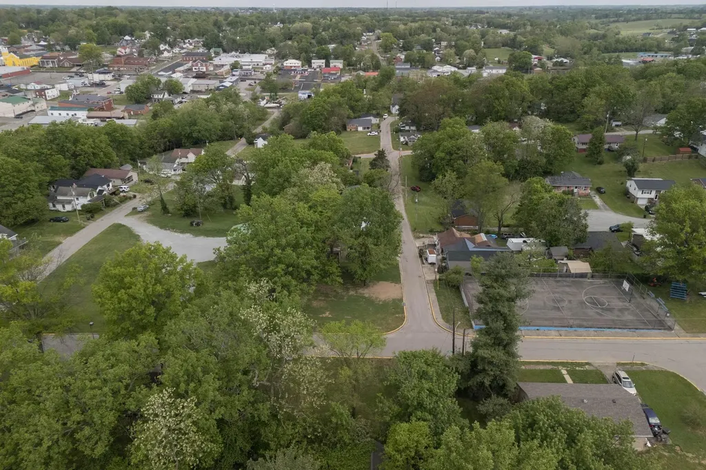230 Mackie Street Mt Sterling KY 40353