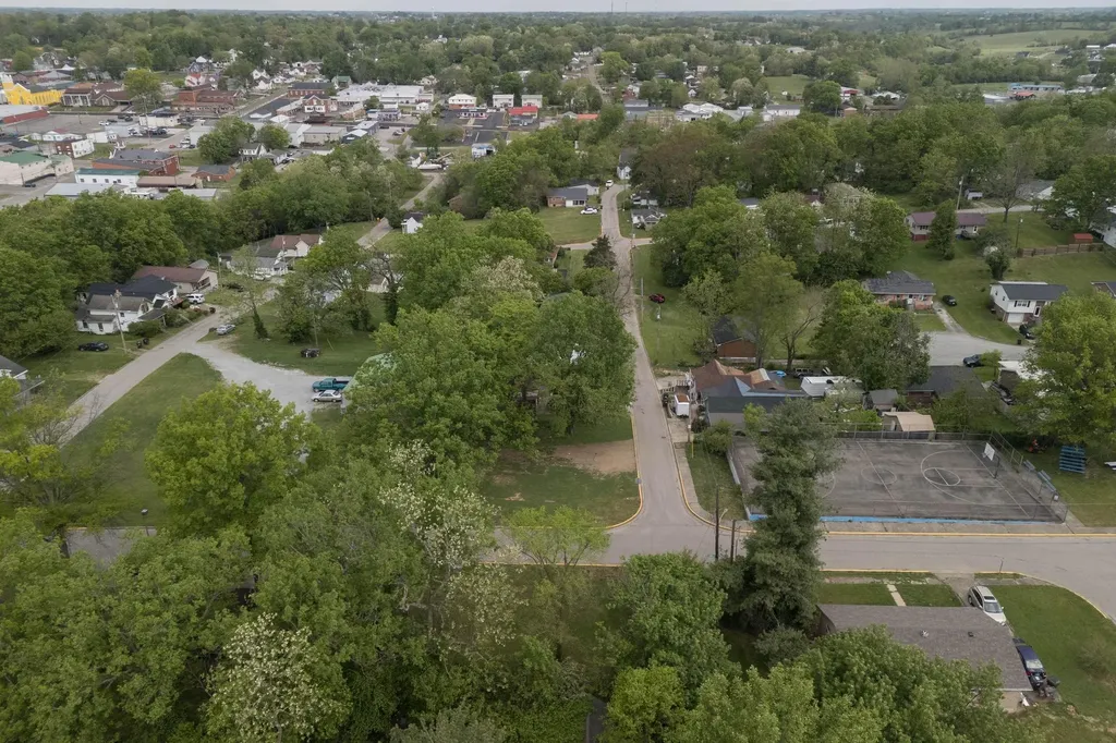 230 Mackie Street Mt Sterling KY 40353