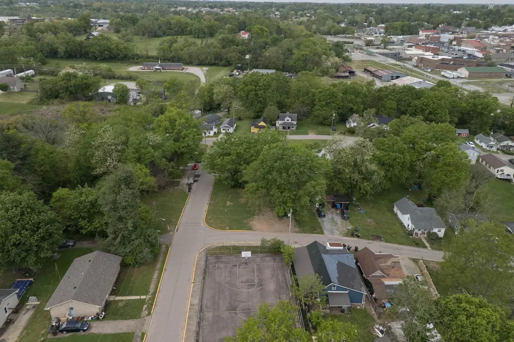 230 Mackie Street Mt Sterling KY 40353