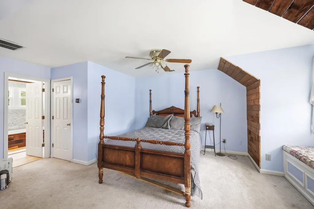 90 Hume Bedford Road Paris KY 40361