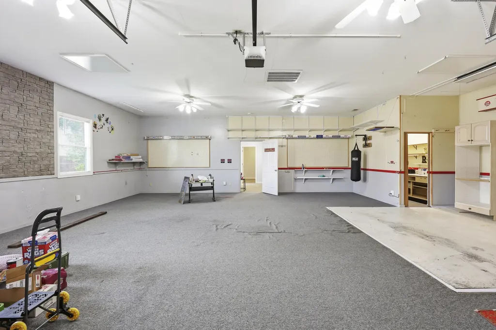 90 Hume Bedford Road Paris KY 40361
