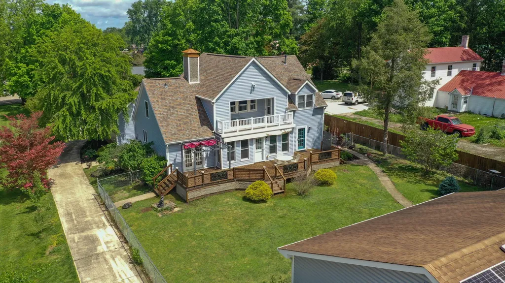 90 Hume Bedford Road Paris KY 40361