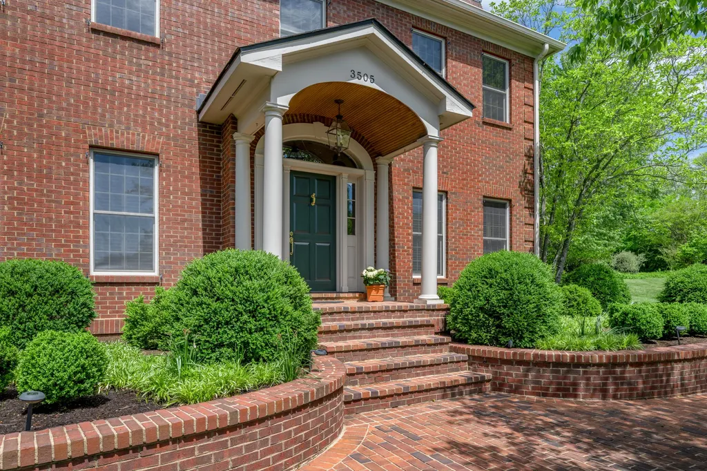 3505 Castlegate Court Lexington KY 40502