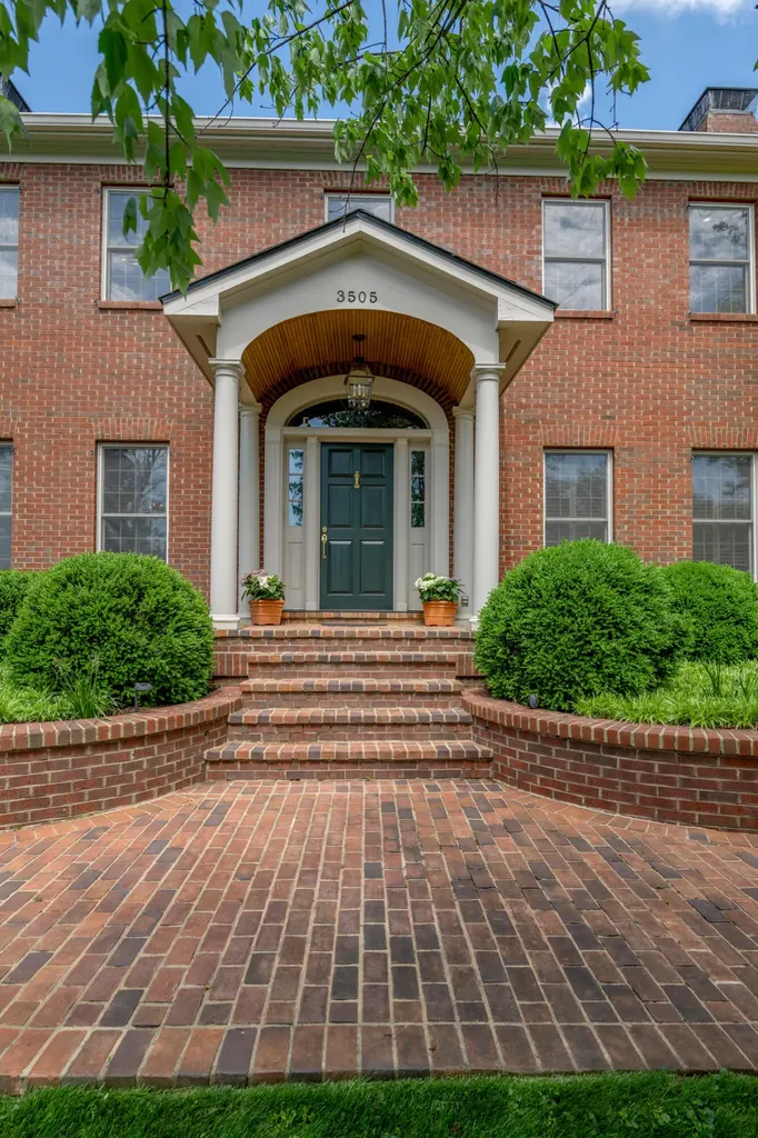 3505 Castlegate Court Lexington KY 40502