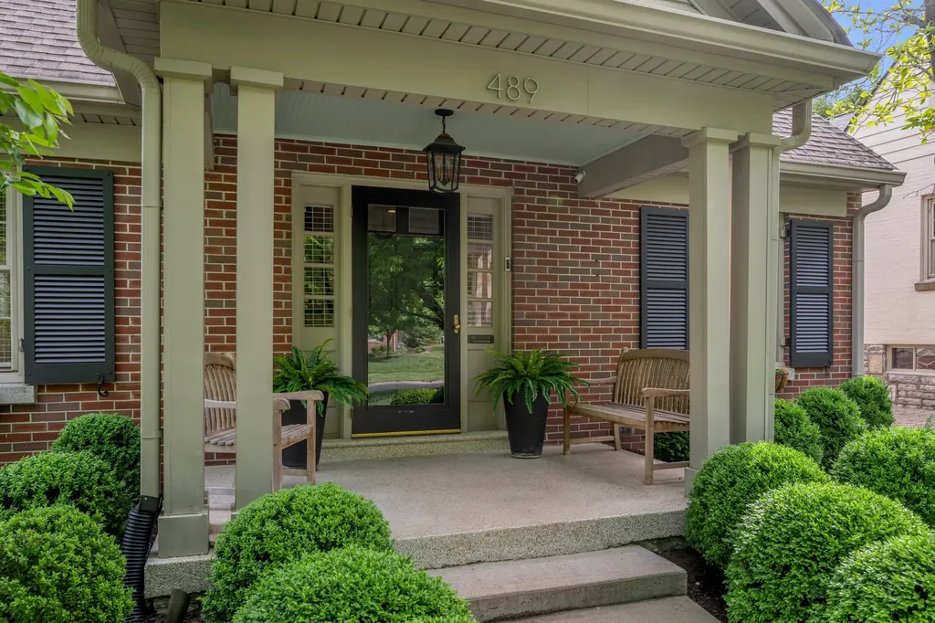 489 Hart Road Lexington KY 40502