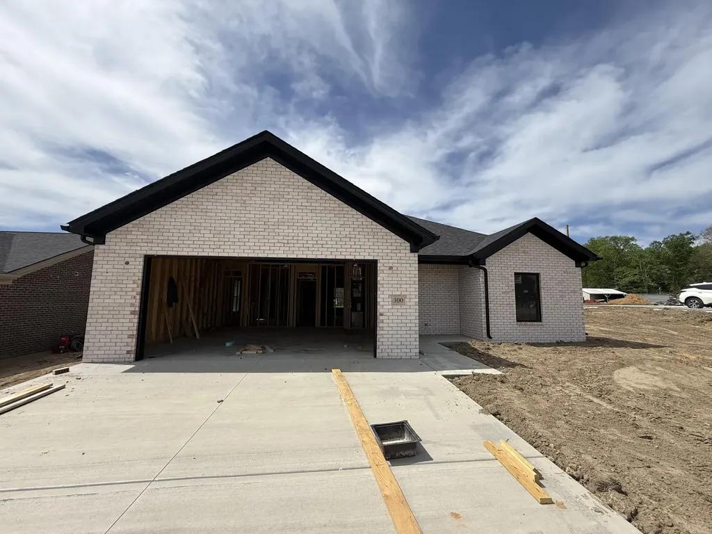 400 Lariat Court London KY 40744