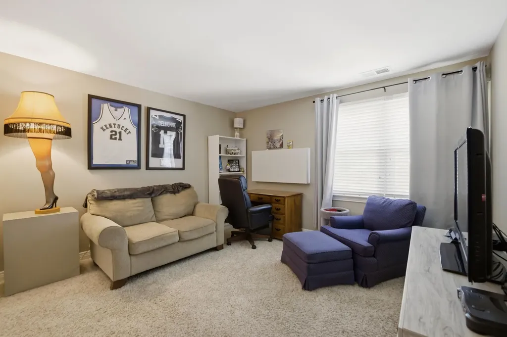 4704 Bud Lane Lexington KY 40514