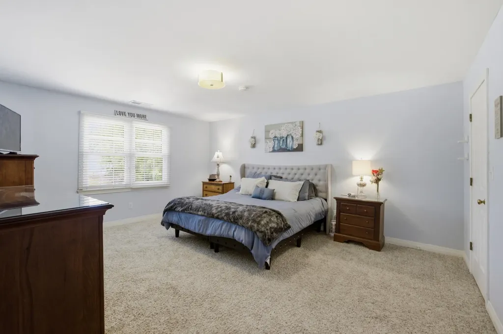4704 Bud Lane Lexington KY 40514