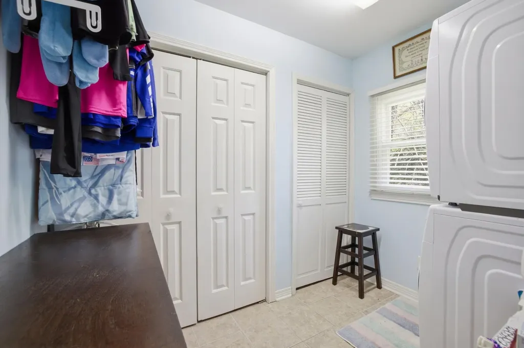 4704 Bud Lane Lexington KY 40514