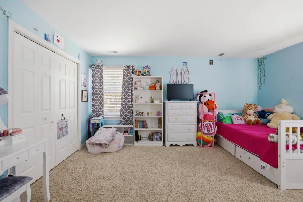 4704 Bud Lane Lexington KY 40514
