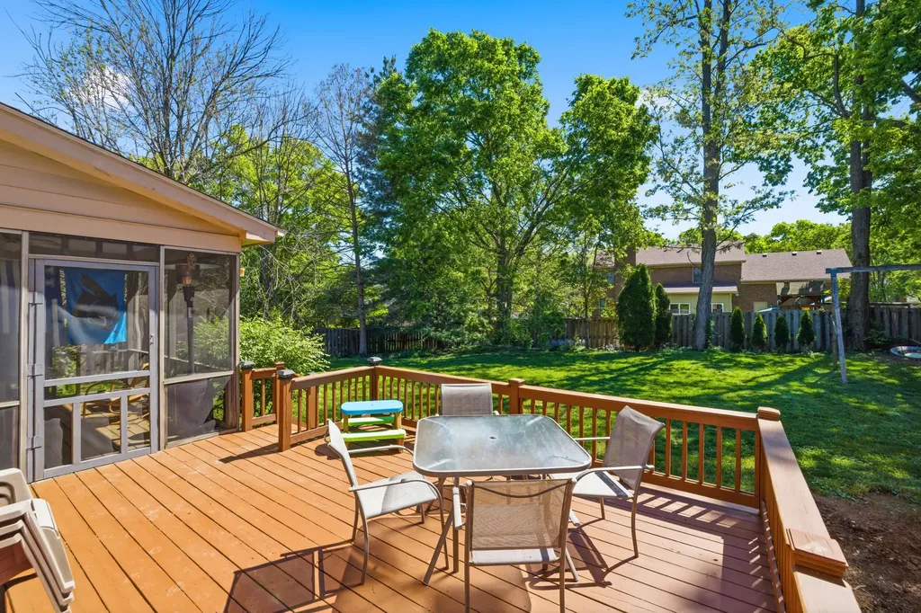 4704 Bud Lane Lexington KY 40514
