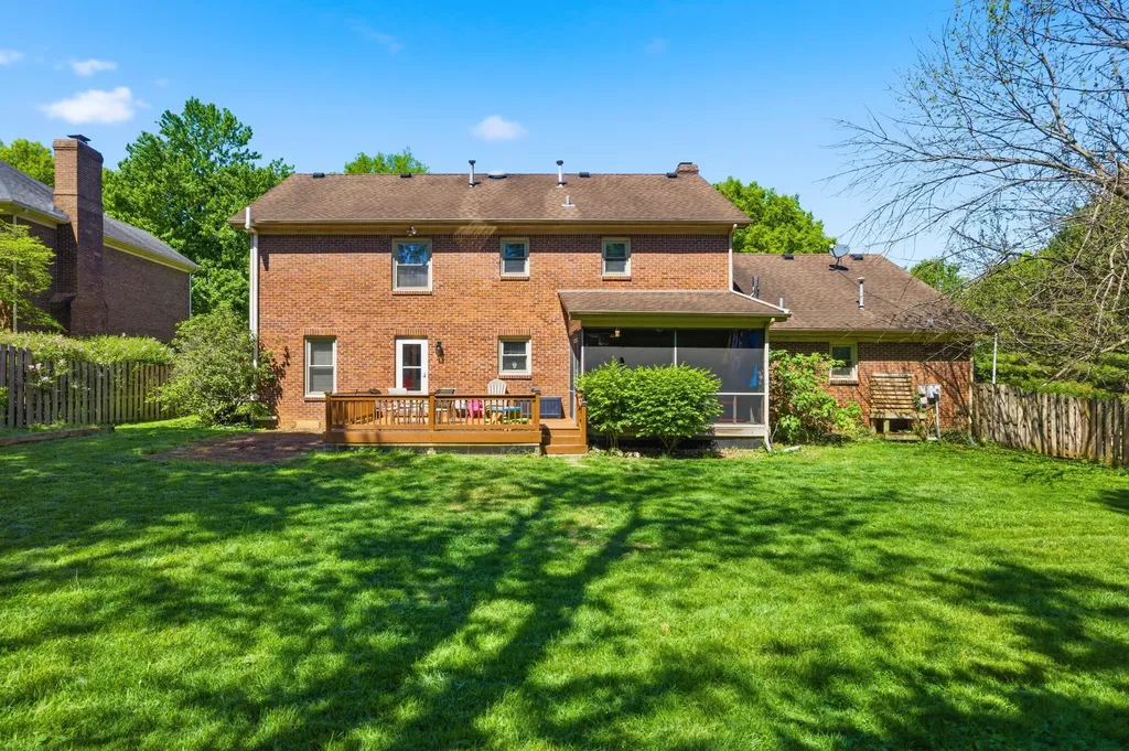 4704 Bud Lane Lexington KY 40514